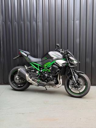 KAWASAKI Z900 